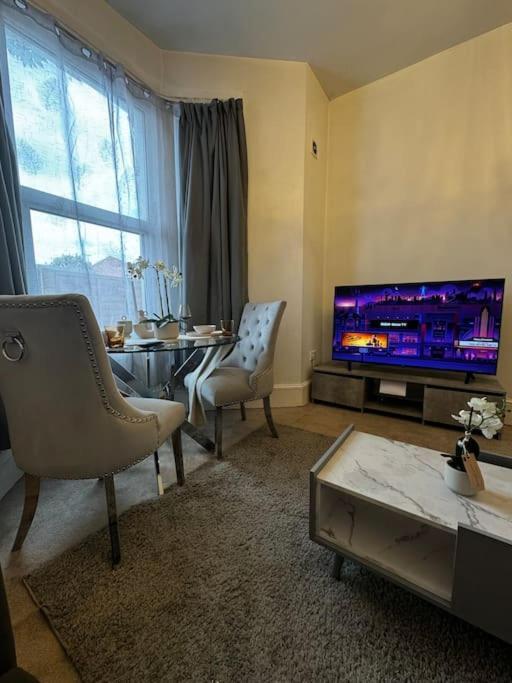 Entire 1Bed Stratford Westfield Daire Londra Dış mekan fotoğraf
